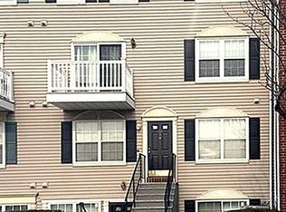 22 Seton Hall Dr, Newark, NJ 07103