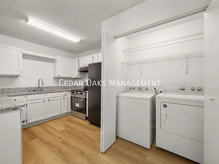 2967 W Glenmeadow Dr — Photo 15