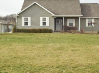 13076 S State Rd, Perry, MI 48872