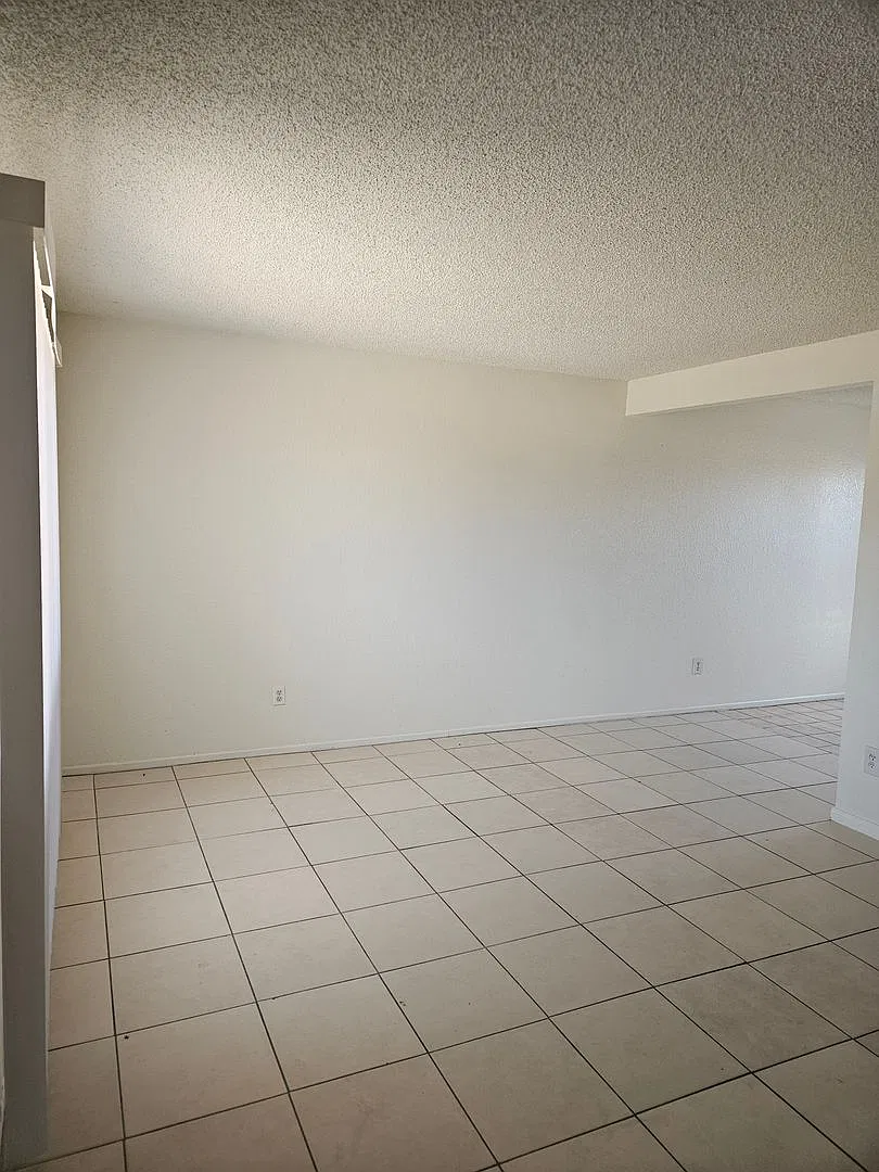 16280 Sequoia Ave — Photo 4