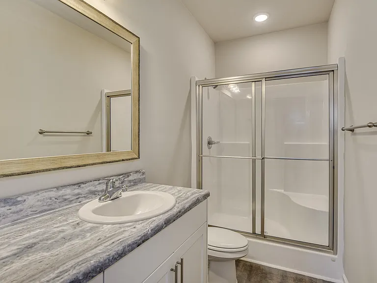 Barrington Apartments — Photo 45