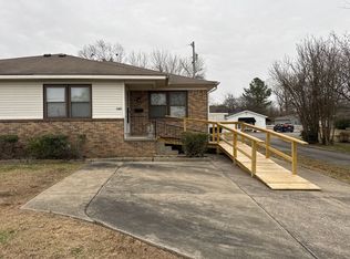 210 S Friendship Rd #B, Paducah, KY 42003