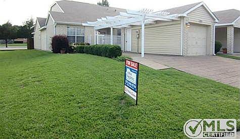 1st image of 5525 Stoney Glen Dr