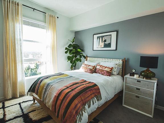 5th image of 24219 Albers St #1
