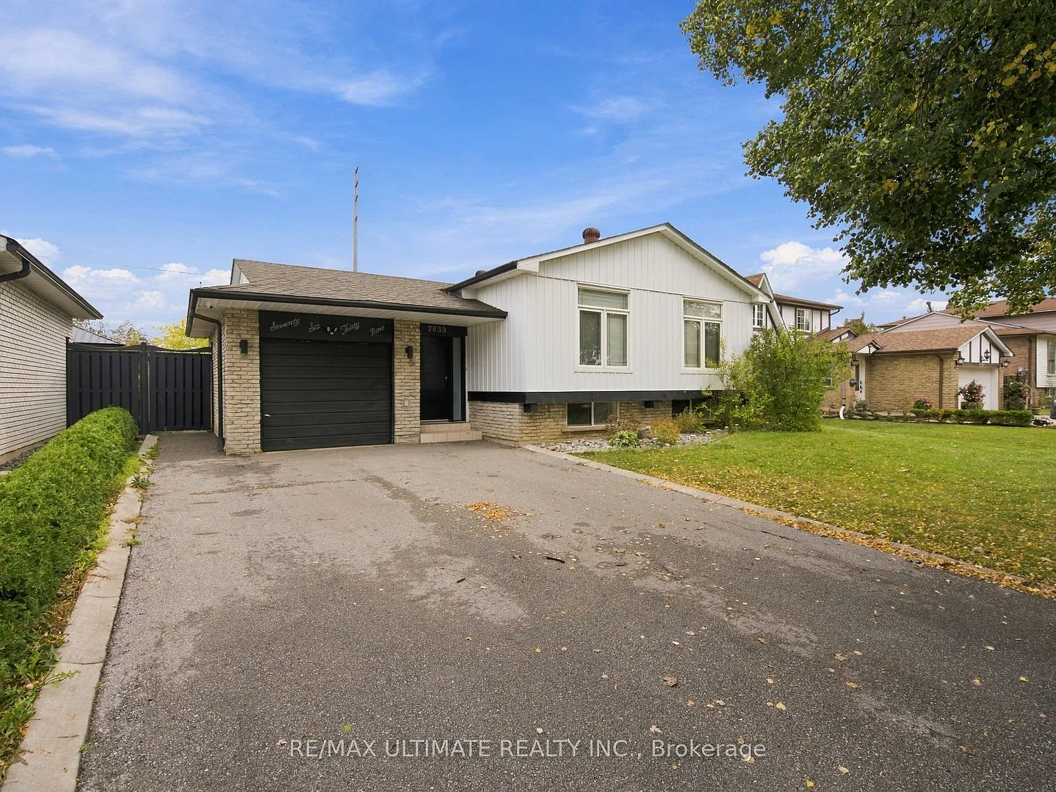 2 bed, $2,300 — Photo 2
