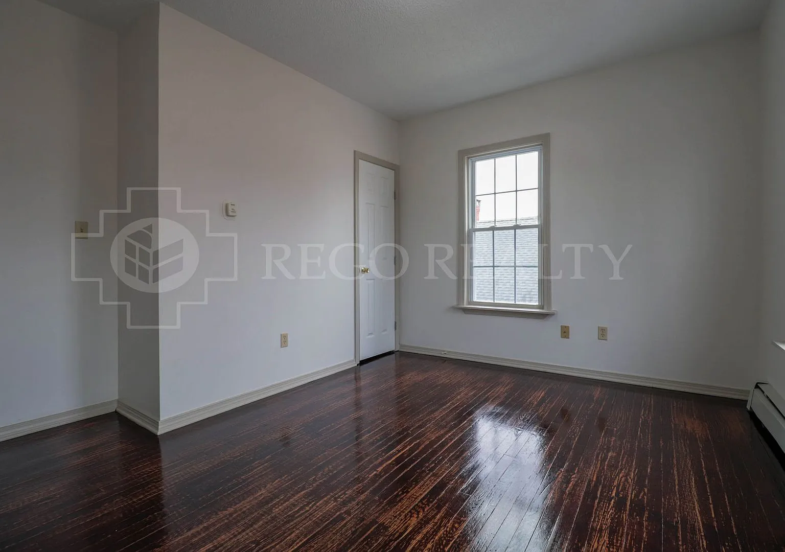 49 Elliott St / Owen Properties, LLC — Photo 2