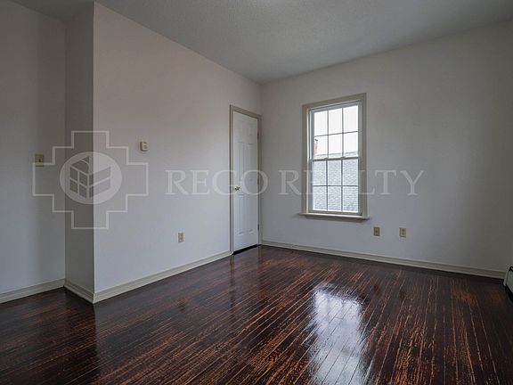 2nd image of 49 Elliott St APT 3