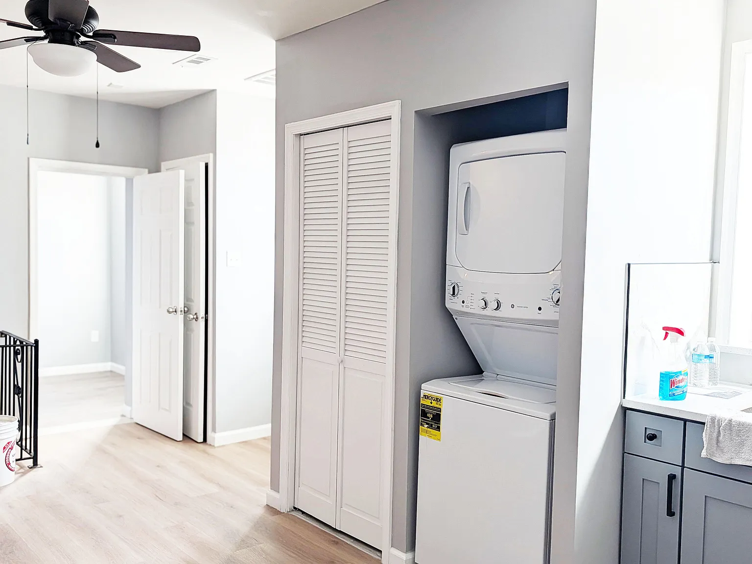 2 bed, 800 sqft, $1,600 — Photo 2