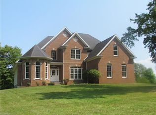 5460 New Milford Rd, Ravenna, OH 44266