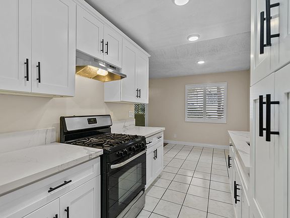 3rd image of 13080 Dronfield Ave Unit 74