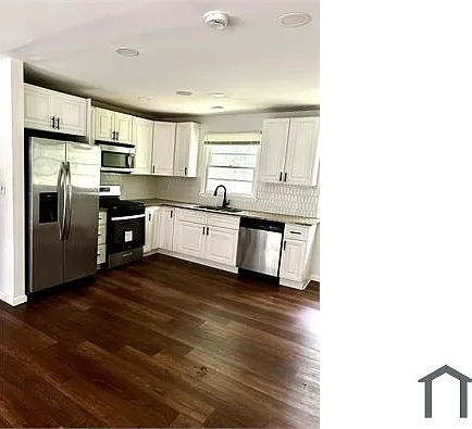 4 bed, 1600 sqft, $2,200 — Photo 4