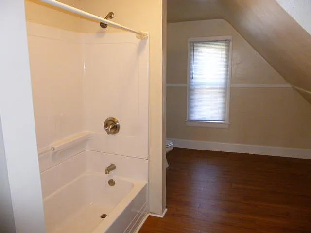 416 S Adams St — Photo 22
