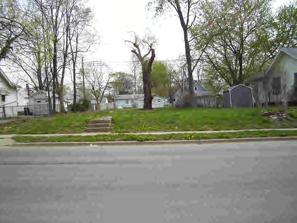 1st image of 523 N Bowman Ave