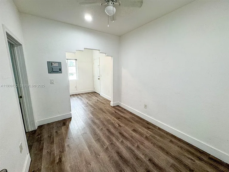 8415 Harding Ave #5 — Photo 8