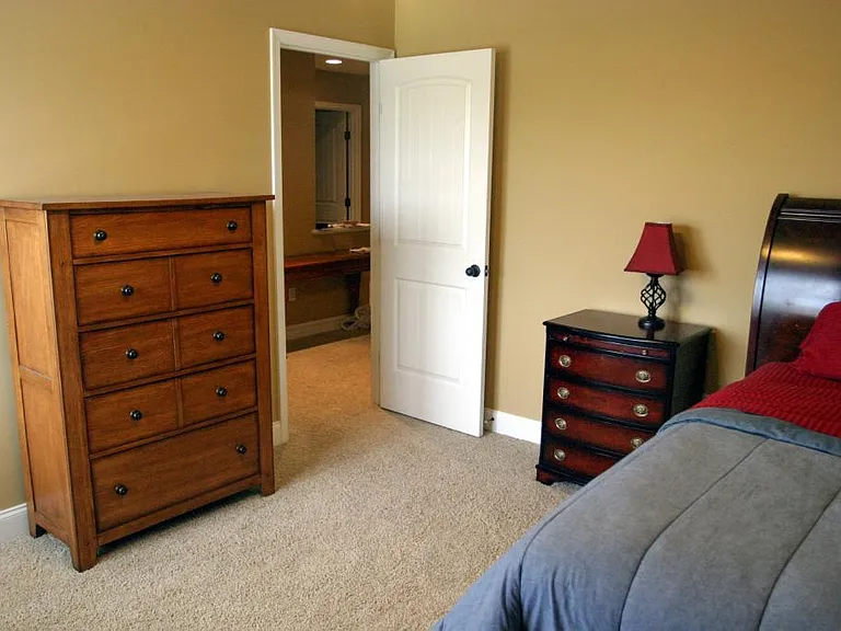 505 Capstone Dr — Photo 11