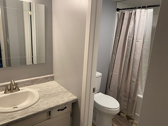 Bathroom downstairs