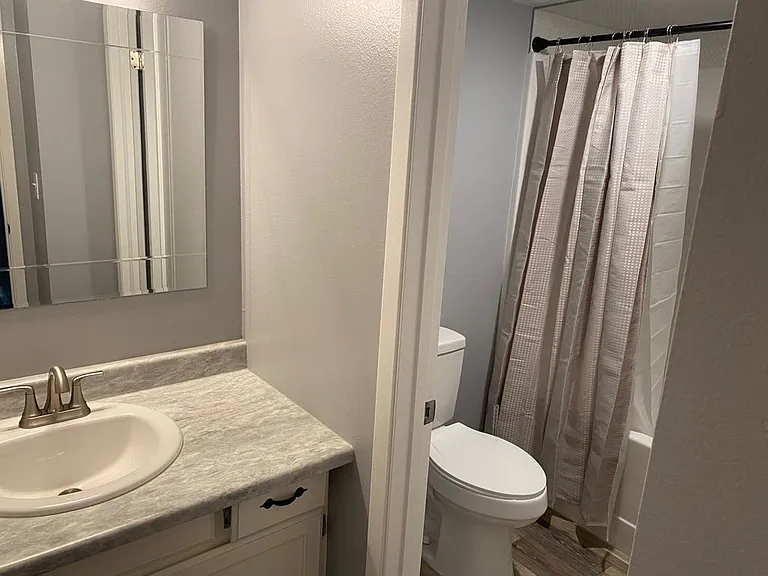Bathroom downstairs
