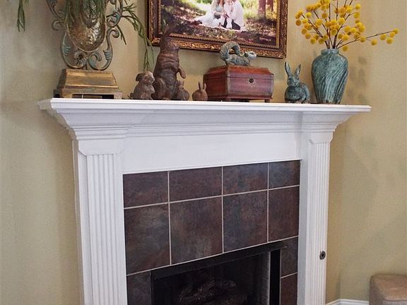 2nd image of 899 N Deerfield Dr