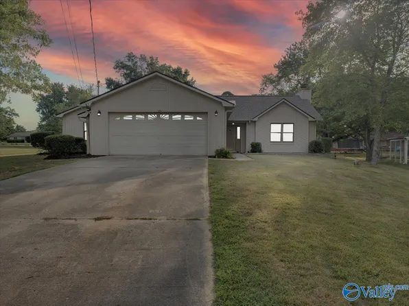 206 Red Oak Pl, Madison, AL 35758