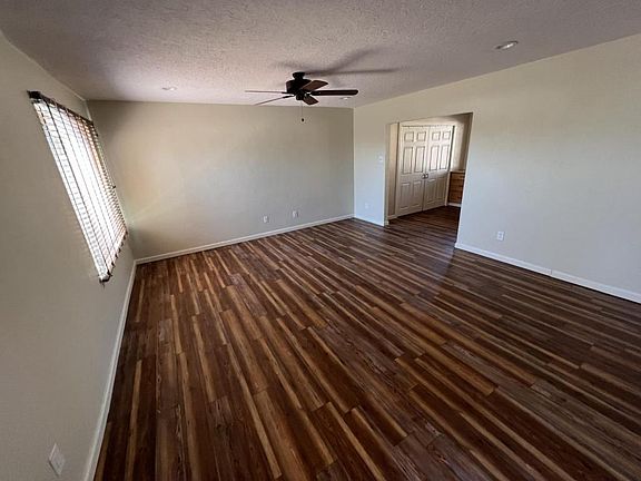 4th image of 6709 Harper Dr NE