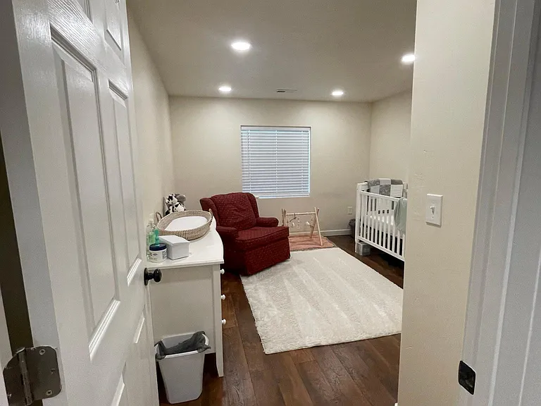 287 W 500 N #B — Photo 15