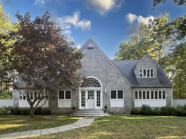 95 Laurel Valley Drive, Sag Harbor, NY 11963