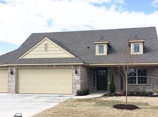 2224 S 15th St, Broken Arrow, OK 74012