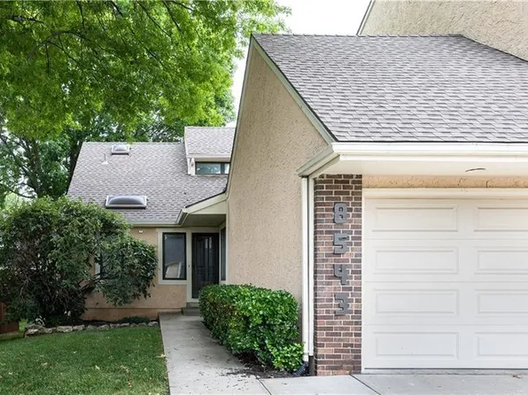 8543 Westgate St, Lenexa, KS 66215