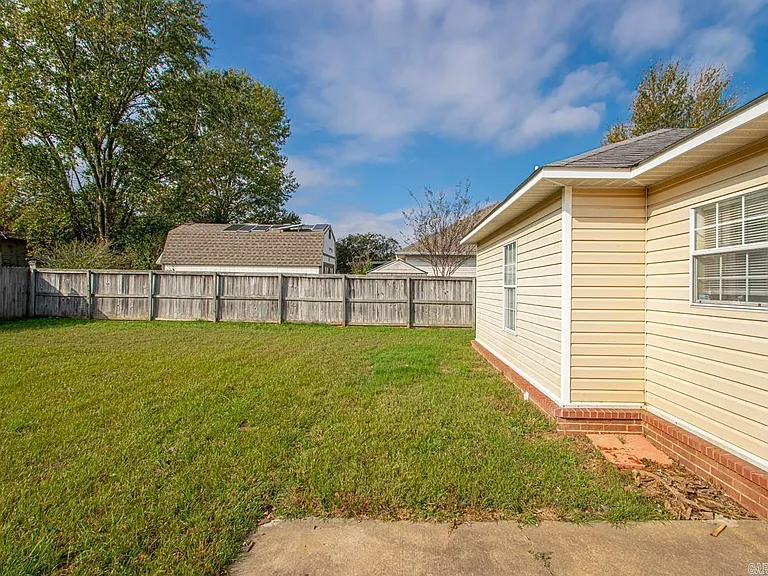 17 Azalea Dr — Photo 22