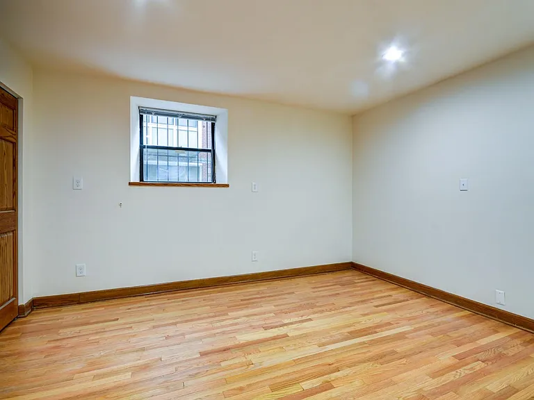 849 W Sheridan Rd #G — Photo 12