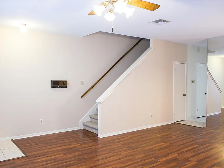 3098 Holly Hall St #3098 — Photo 6
