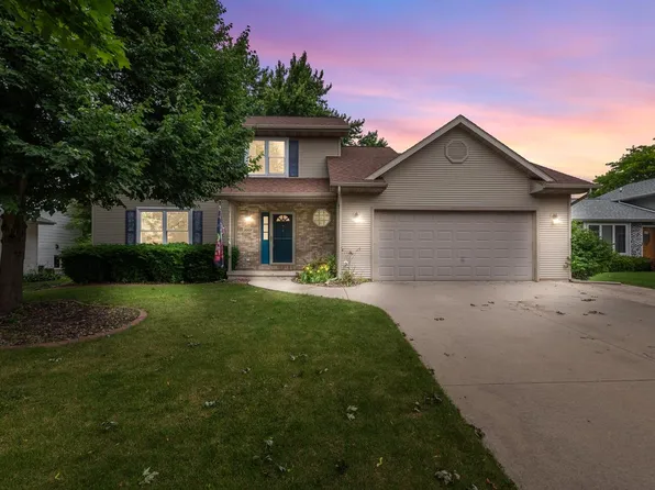 1001 Bluehill AVENUE, Fond Du Lac, WI 54935