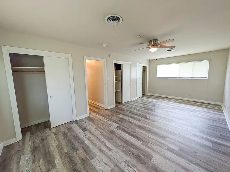 1907 Link Ave — Photo 13