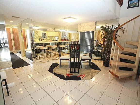 5th image of 1229 Dockside Pl #206