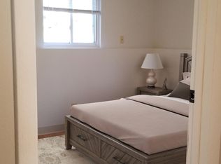 400 Dewey St APT B, Grandview, MO 64030