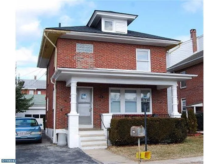1623 March St photo 1