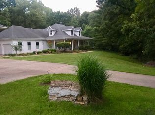 901 Kisker Rd, Weldon Spring, MO 63304