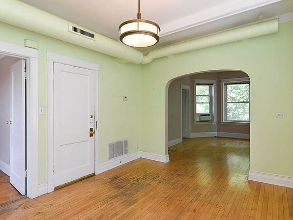 5th image of 2135 W Thomas St Floor 3