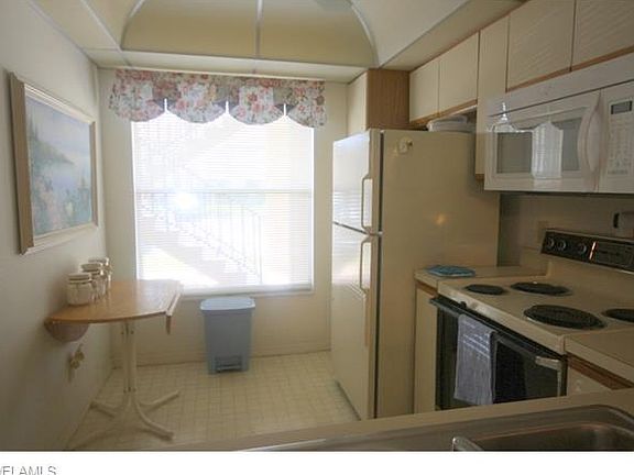 2nd image of 5741 Foxlake Dr APT 2