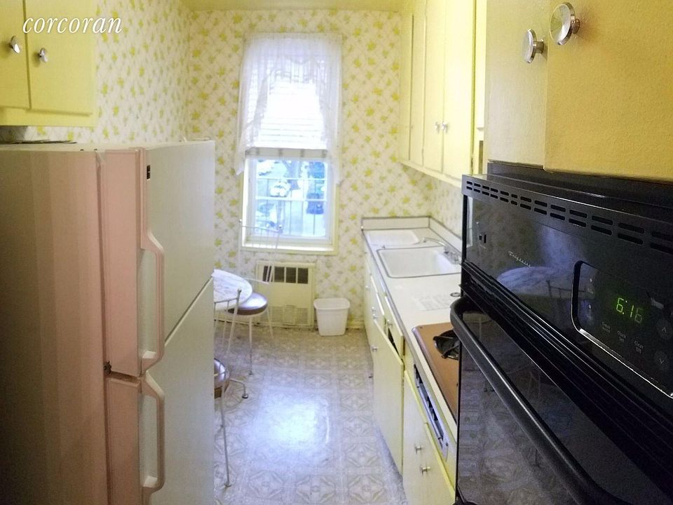 2nd image of 820 Ocean Pkwy APT 316