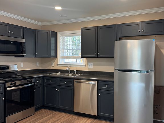 2nd image of 6905 Marengo Rd #B