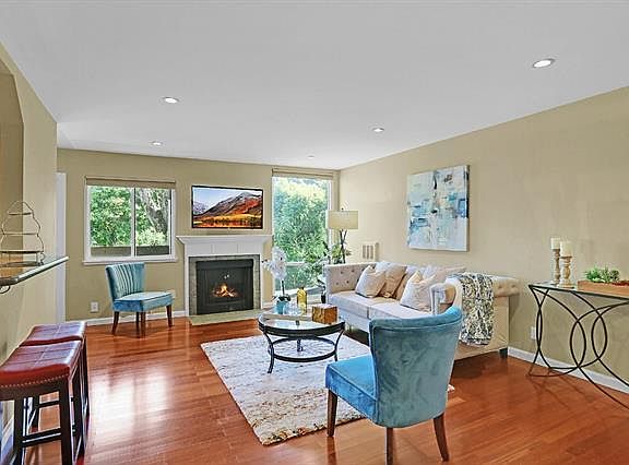 2nd image of 1170 Foster City Blvd APT 113
