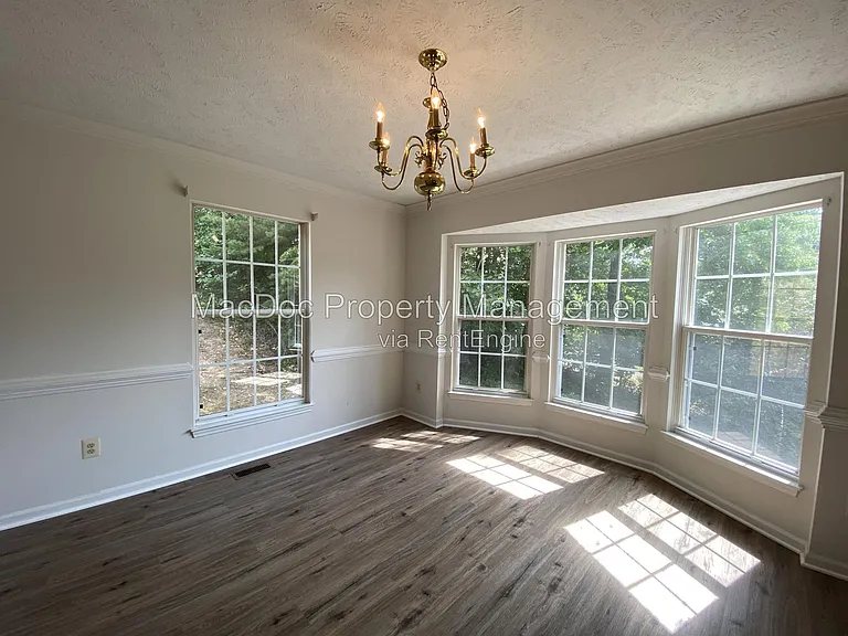 11304 Springfield Dr — Photo 25