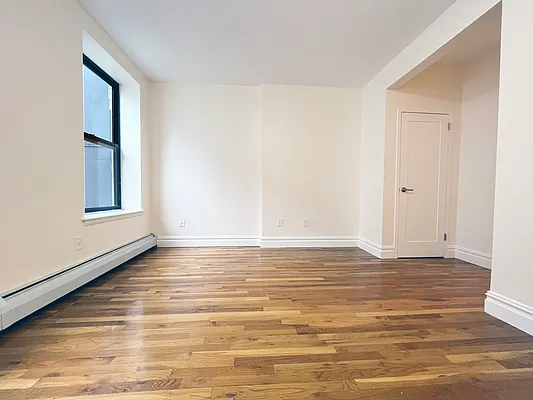 Rented by Bohemia Realty Group | media 19