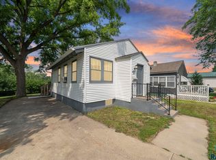 405 S Chicago Ave, Sioux Falls, SD 57103