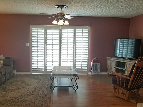 4th image of 4682 River Dr