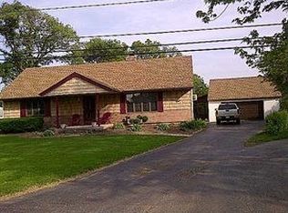 5122 Upper Mountain Rd, Lockport, NY 14094