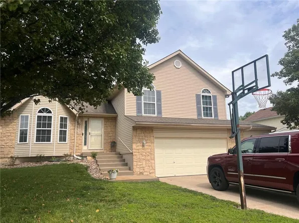 8623 N Sheldon Ave, Kansas City, MO 64153