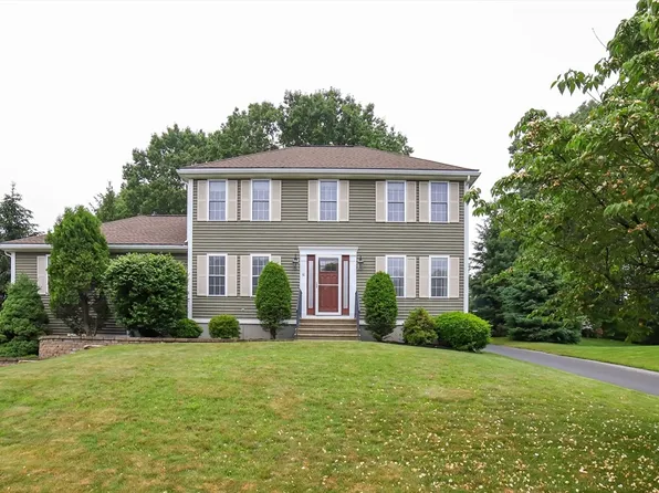 10 Morgan Cir, Holden, MA 01520