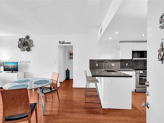 3rd image of 4010 N Meridian Ave APT 5